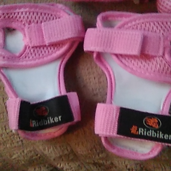 Ridbiker knee and elbow/wrist pads - Picture 5 of 7